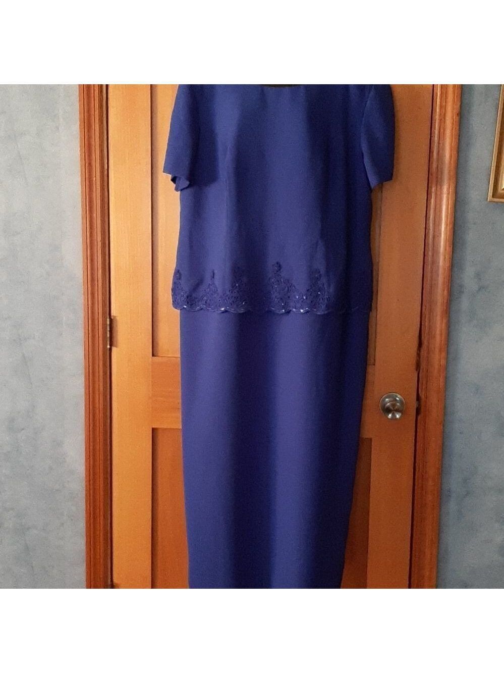 R&M Richard  evening gown with rhinestone and embellish design  Size 22W